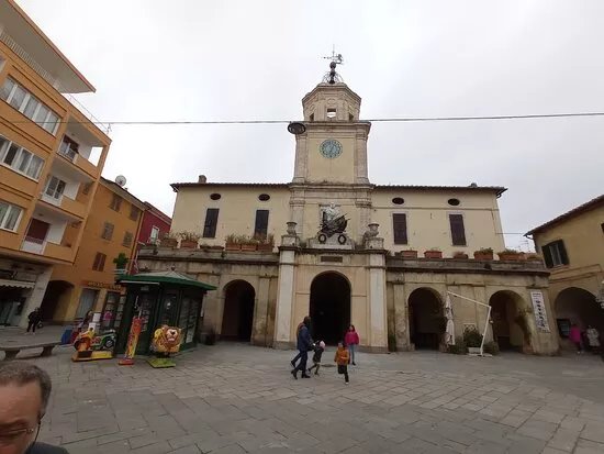 Piazza Giuseppe Garibaldi