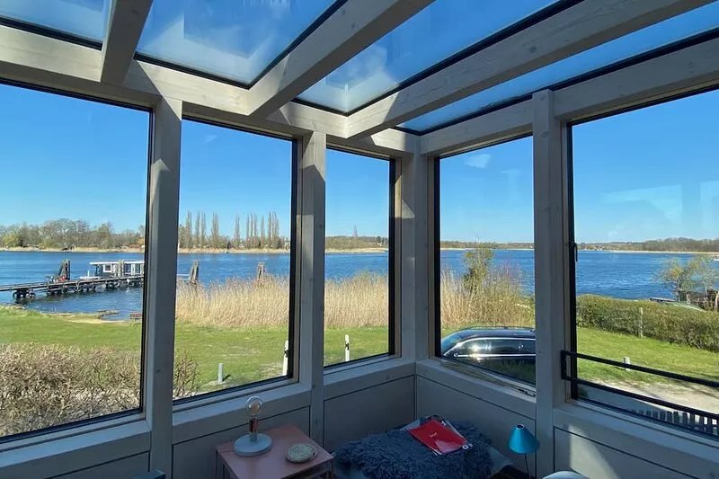 Havel view 137°- Holiday home with sauna, directly on the banks of the Havel