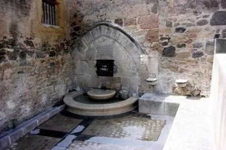 La Fontaine Vieille