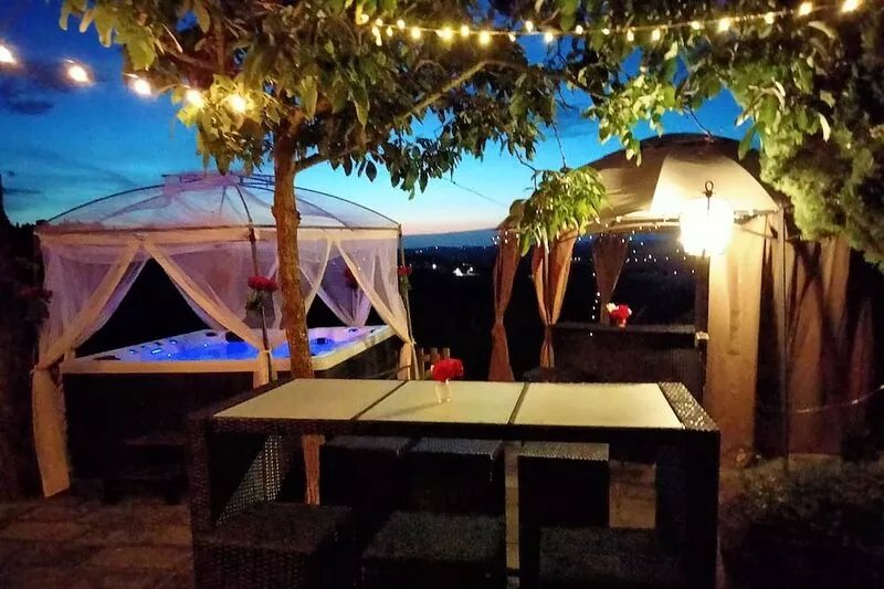 Villa Antico Casale DCC - D. C. whole property 14 beds