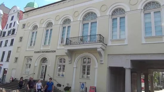 Palais und Barocksaal
