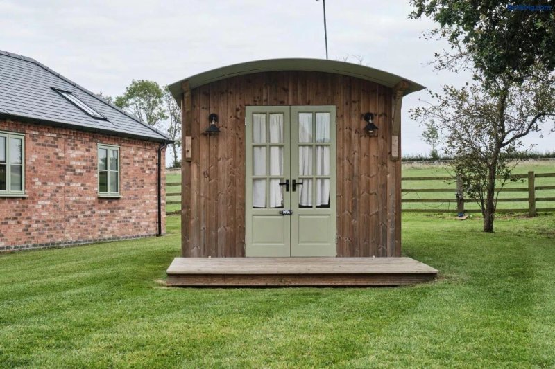 Bridge House Barn