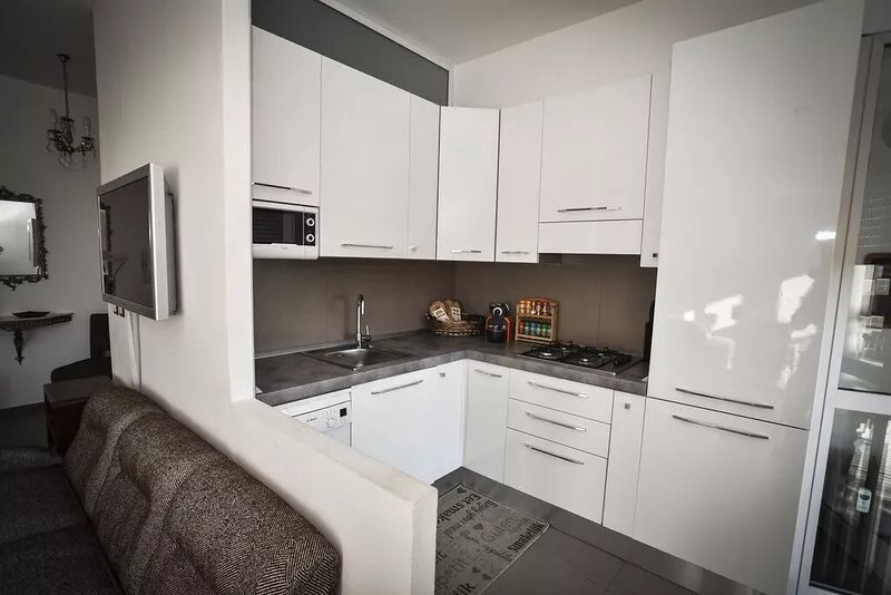 HIGH FLOOR SEA VIEW - APARTMENT WITH 30 SQM TERRACE