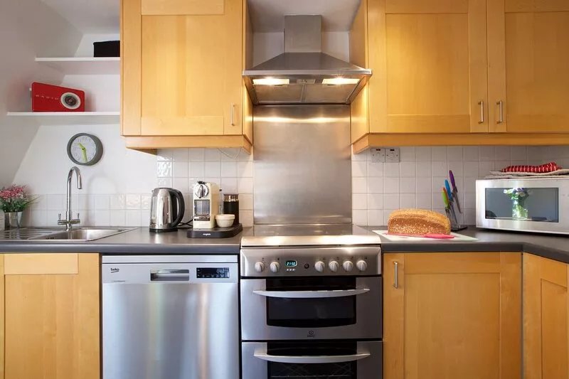 Gorgeous, peaceful & very central apartment with fabulous views.