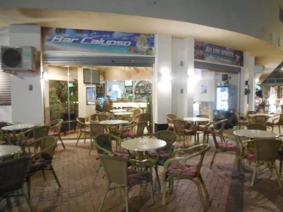 Calypso bar