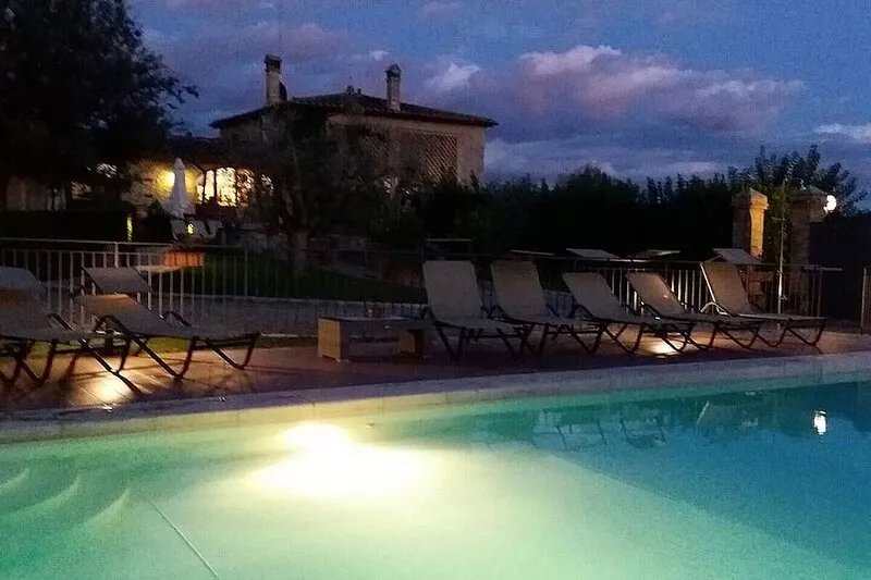 Porcilaia tiny countryside property, shared pool, ideal base to discover Tuscany