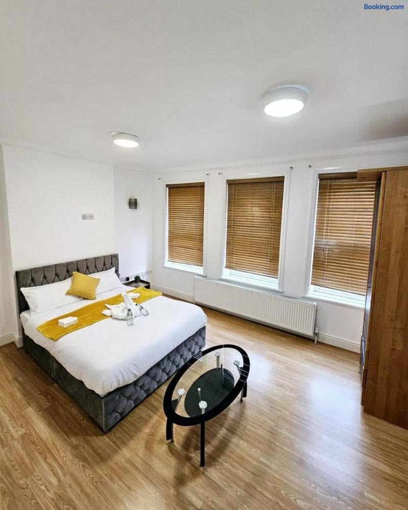 The Private Rooms in Paddington