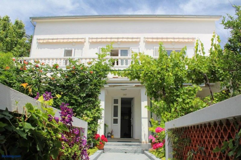 Apartments And Rooms By The Sea Rab - 12616