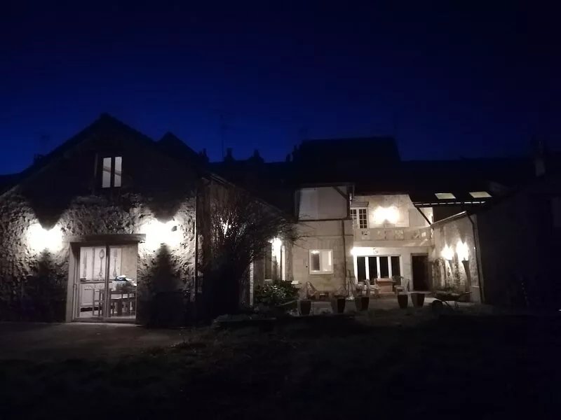 Large charming house between town and countryside
