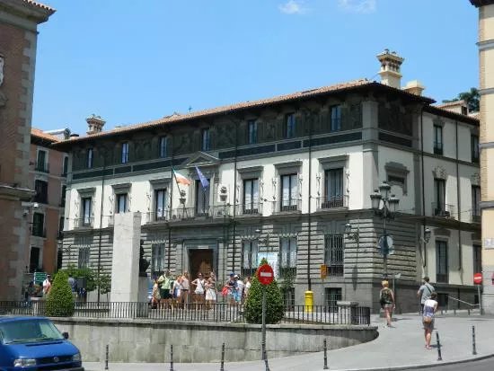Monumento de Victoria Eugenia y Alfonso XIII