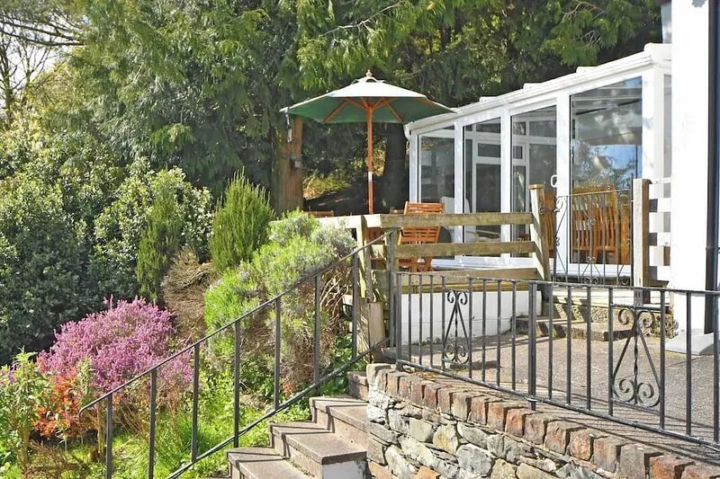 Fabulous detached bungalow with lake and fell views, 2 acres of private grounds