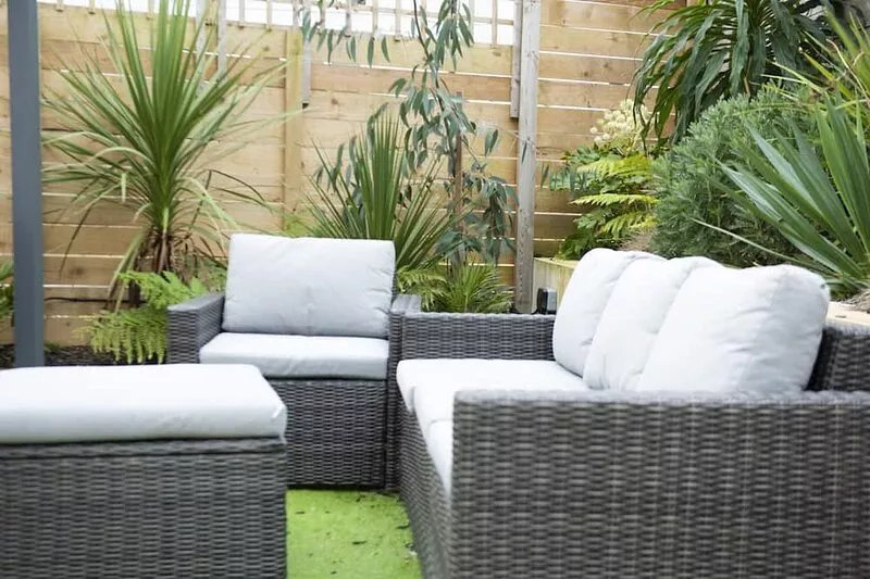 Hilgrove Beach House -  sleeps 8 guests  in 4 bedrooms