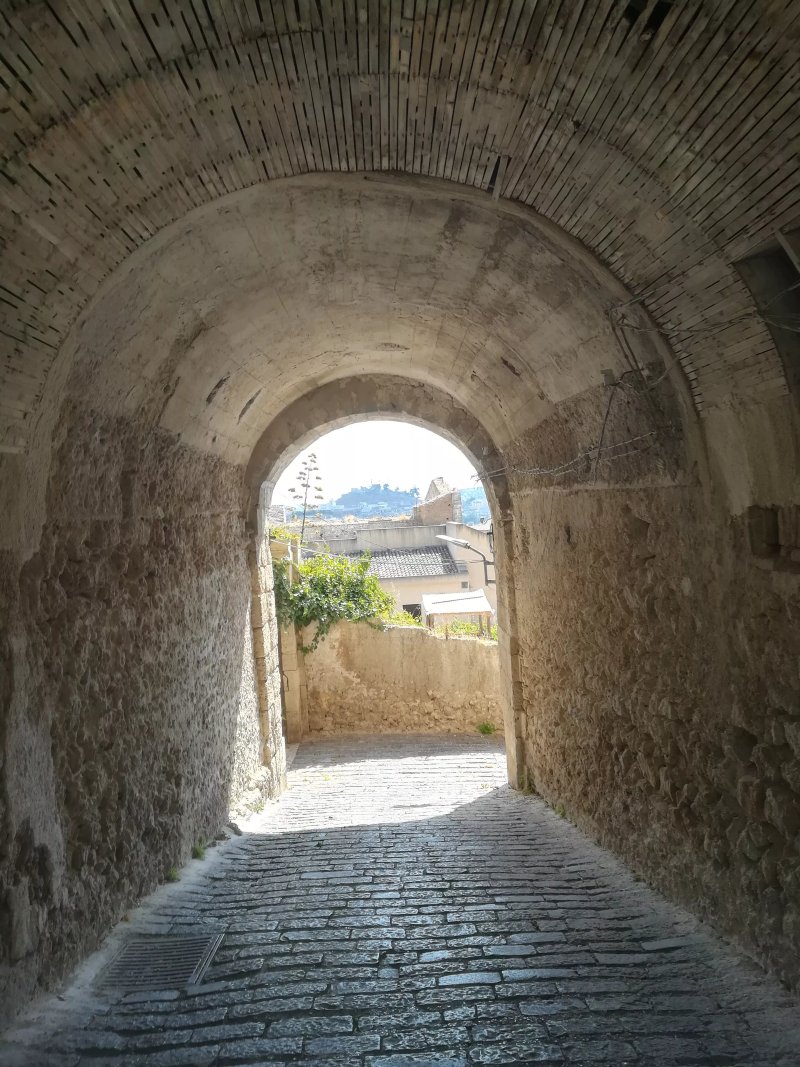 Arco di Don Cola