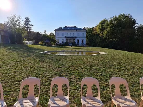 Le Domaine De La Garde