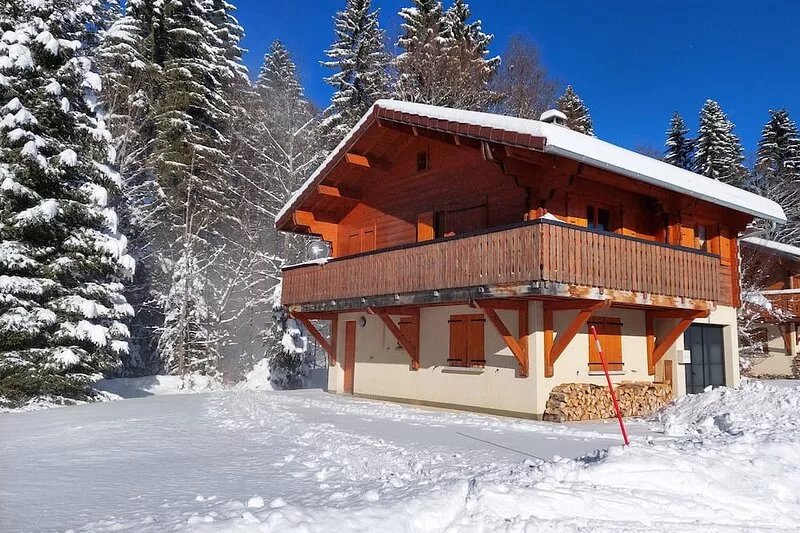 CHALET ideally located - Haut Jura