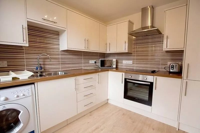 City Centre Executive Apartment With FF WiFi & Free Parking .