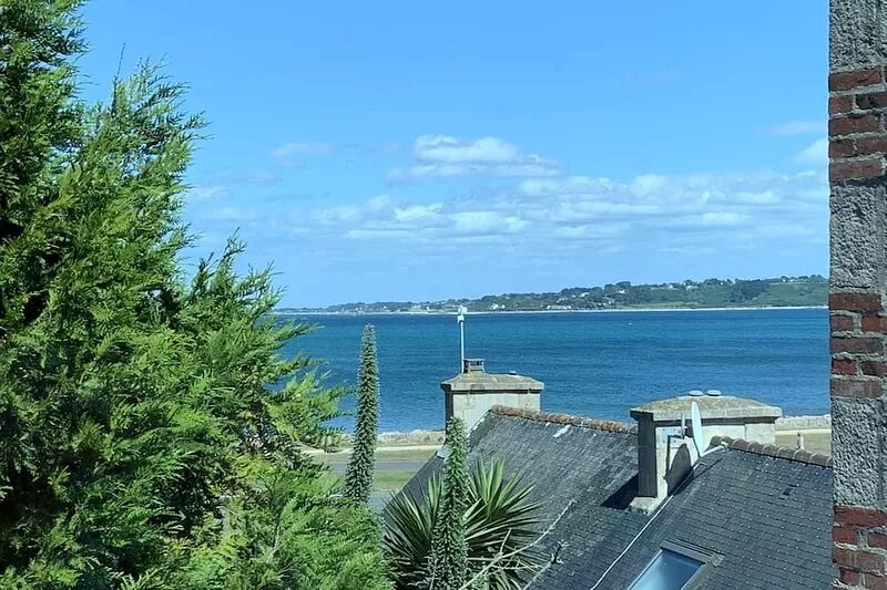 House on the harbor with terrace view 8 persons