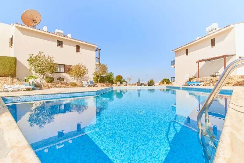 A cozy townhouse with stunning patio views in Paphos!