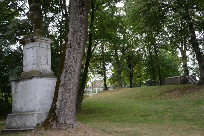 Baroque Palace and park of the Suchodolski family