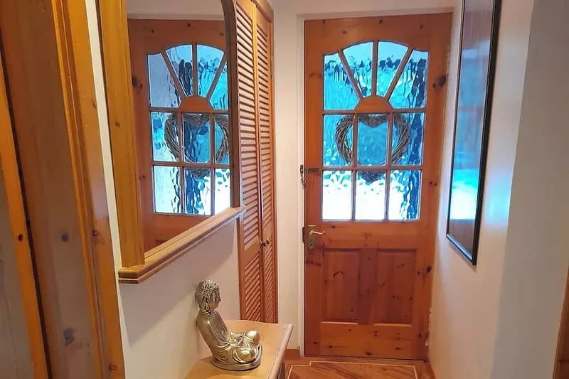 This single-storey annexe is close to the River Dee, ideal for a spot of salmon