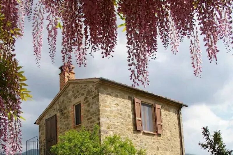 The Casetta, a charming honeymoon cottage, off the beaten track in south Tuscany