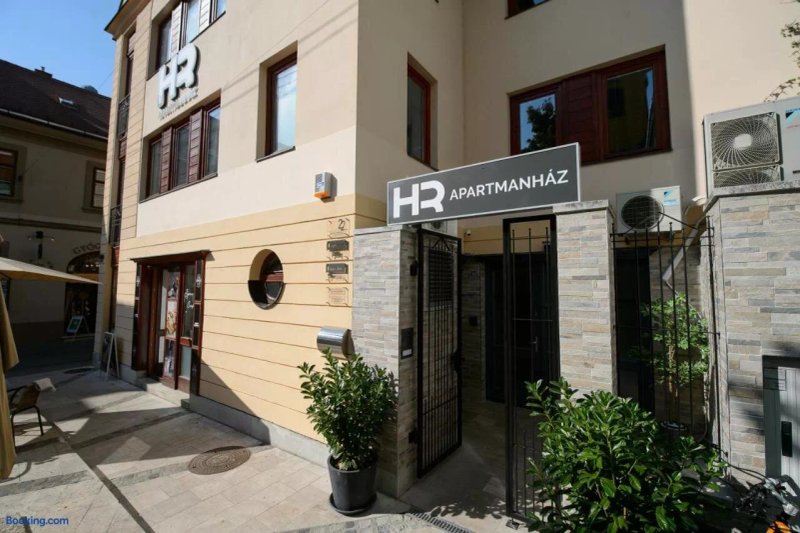 HR Apartmanhaz