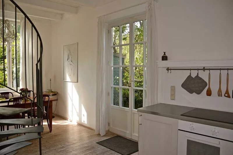 Fantastic living in an idyllic property