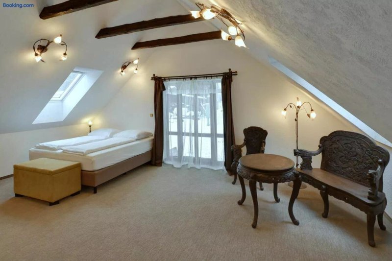 Zamecka Fortovna - Forester House