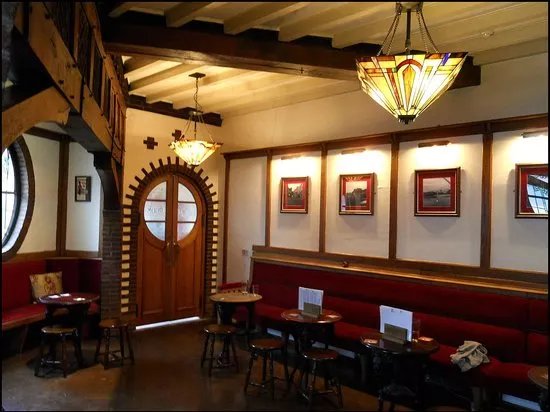 The Albion Ale House