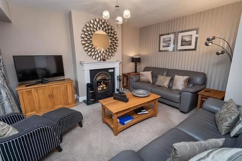 Appletree -  a house that sleeps 6 guests  in 3 bedrooms