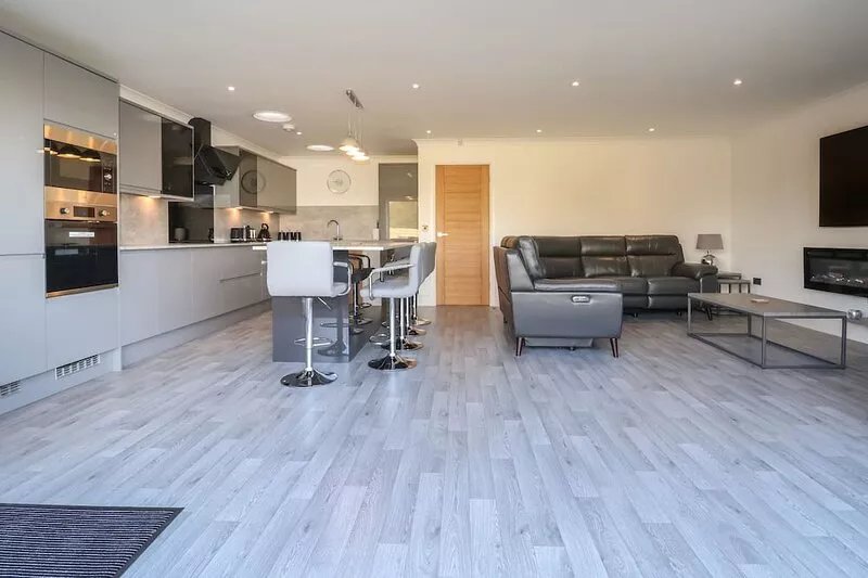 KERRY COTTAGE, pet friendly, country holiday cottage in Talacre