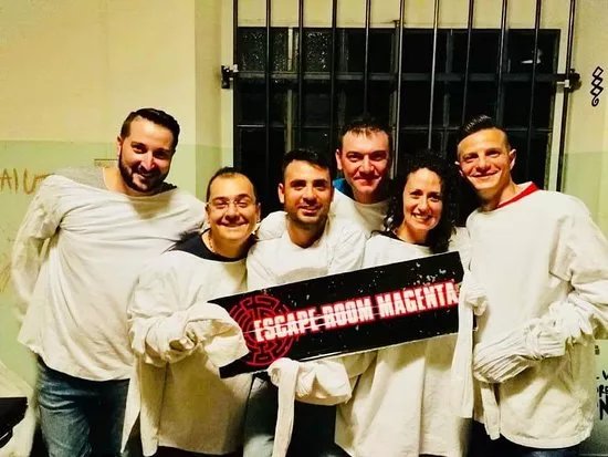 Escape Room Magenta