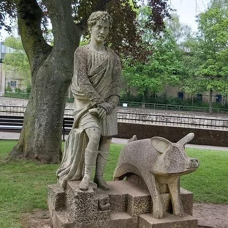King Bladud and the Pig
