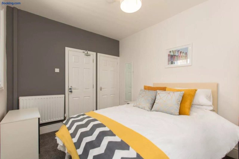 Crewe Rooms Brooklyn Street