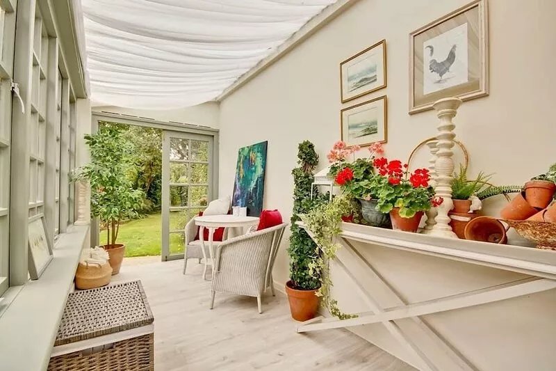 6 Pilley Green cottage
