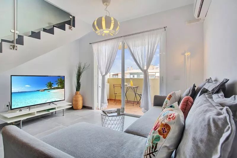ROOF TERRACE WITH POOL NEAR BEACH