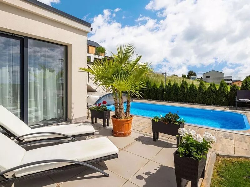 Stunning  villa for 4 people with WIFI, pool, TV, balcony, panoramic view and