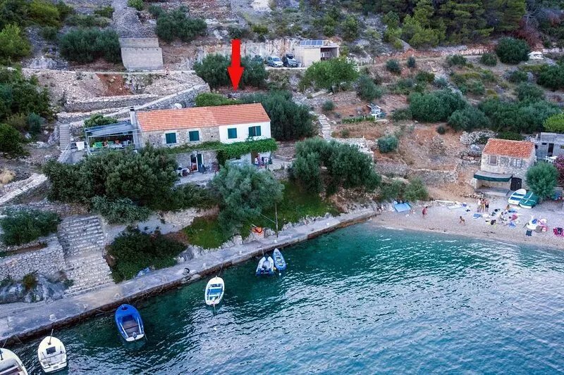Two bedroom apartment near beach Cove Torac, Hvar (A-4044-a)