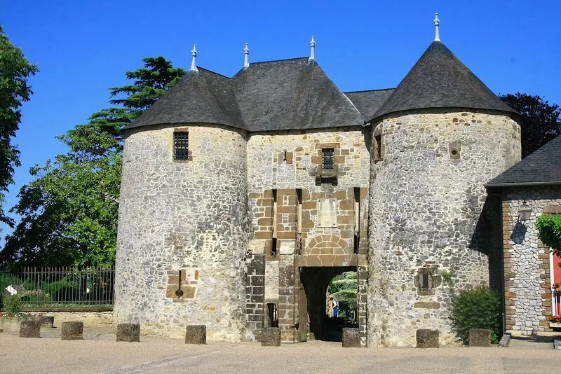holiday house not overlooked and 5 minutes from the center of fresnay