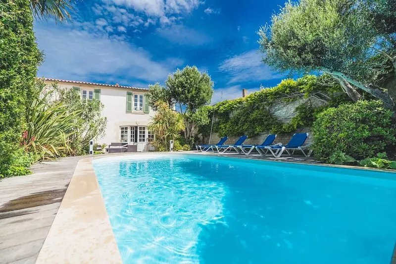Le Bois Plage En Re: House / Villa - Le Bois-Plage-en-Ré