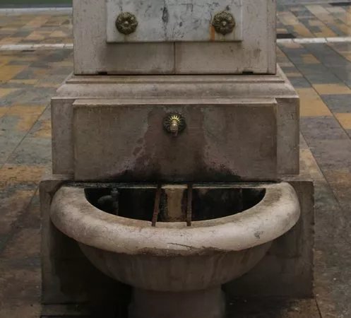 La fontaine du panier