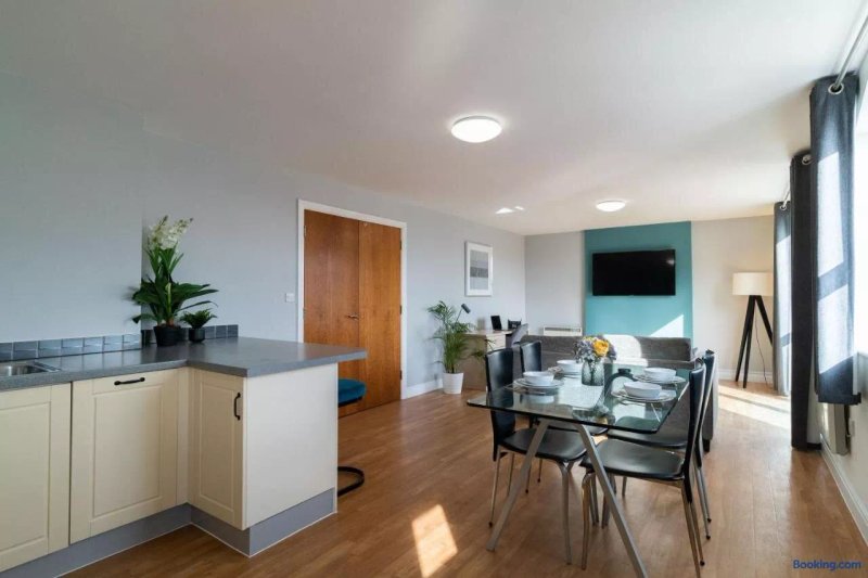 Cotels@The Millhouse Serviced Apartments