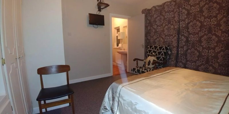 Innishladhru Farmhouse Bed & Breakfast