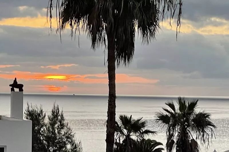 Bungalow in a dream location 100 meters to the sea