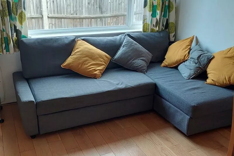 Nice 3 Bedroom 2 Bathroom House - Wimbledon - 22 mins to Central London