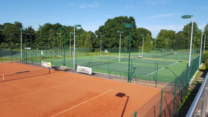 Weald Tennis And Squash Club