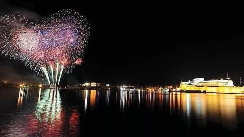 Valletta is 7 min walk away apartment