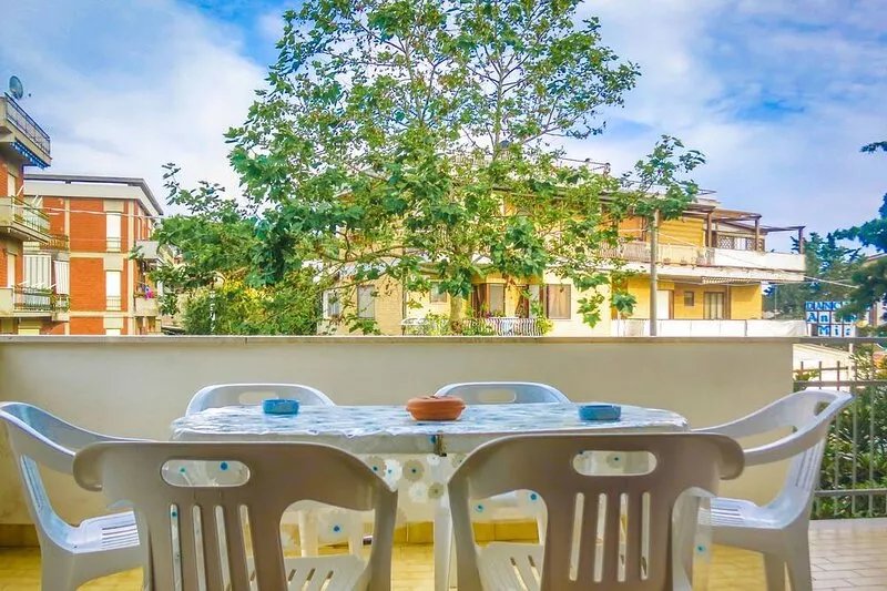 CASESCAURI - Vacantion Rentals VIOLETTA 100 meters from the sea!