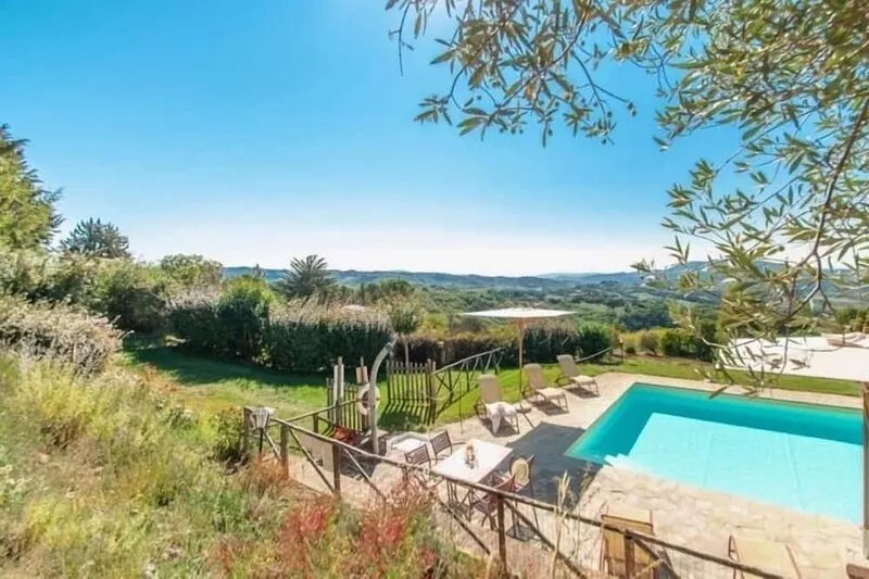 Villa La Ginestra, private villa with pool