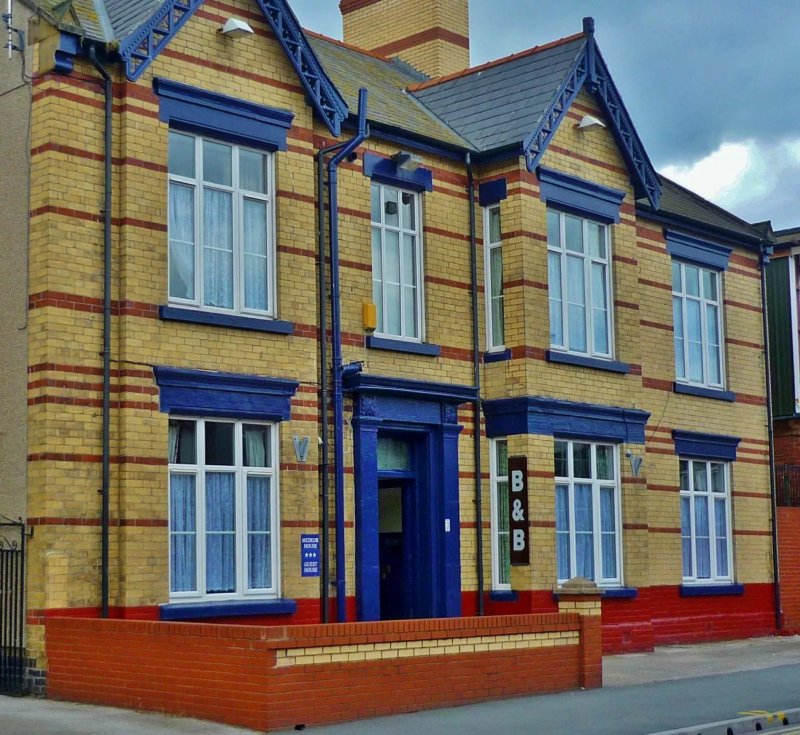 Medeor House - Guest House